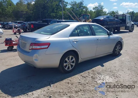 2011 Toyota Camry z USA, uszkodzony, nr VIN 4T4BF3EK4BR095128